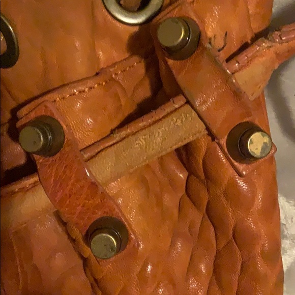 ALEXANDER WANG LEATHER BUCKET BAG - Picture 5 of 10